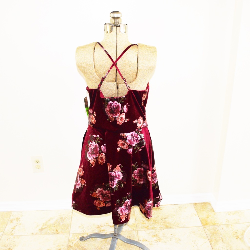 NWT BCX Juniors printed fit & flare dress size XL - Picture 4 of 5